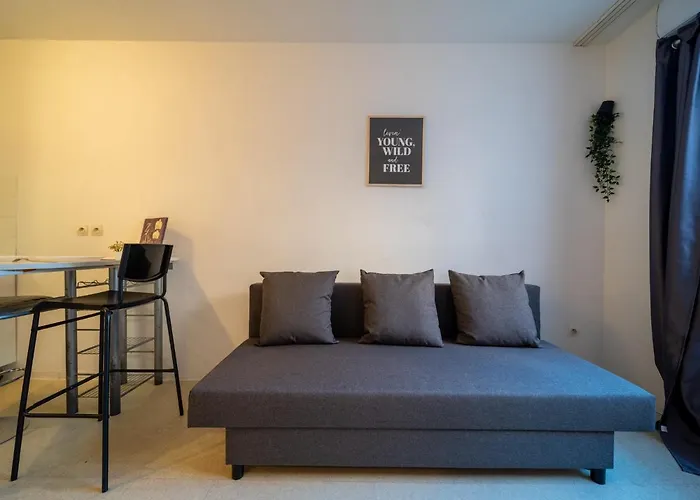 Appartement Tout Equipe Wifi A 6 Min St Charles